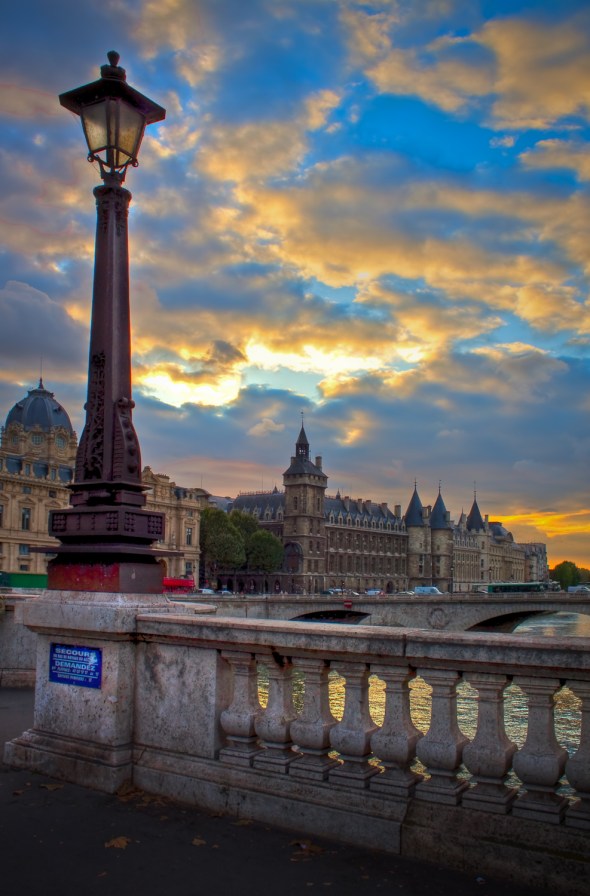 HDR-Conciergerie-Pont-Notre-Dame (7)