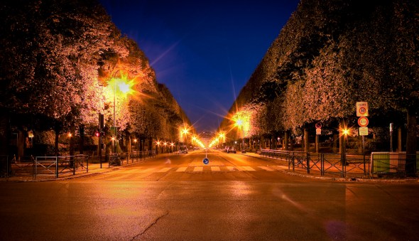 Street leading to Parc de Sceaux entrance