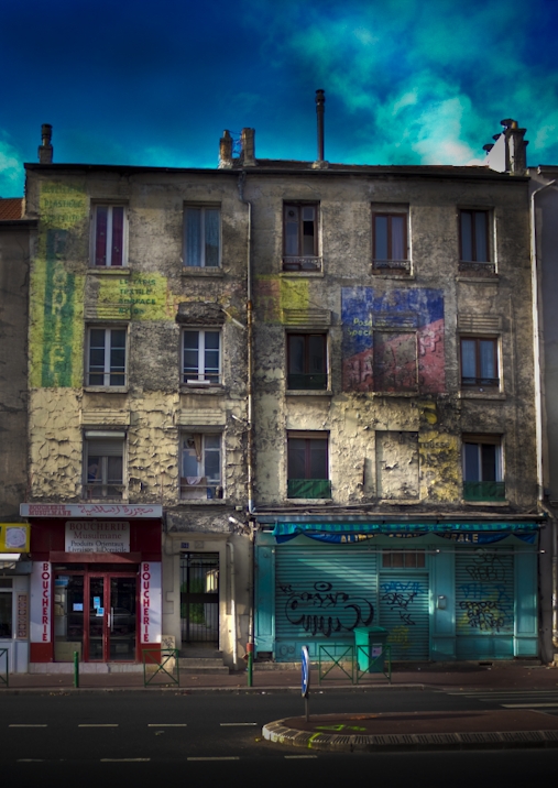 Flaky House in Paris