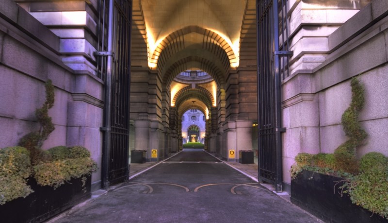 Entrance to the Marriot Hotel County Hall in London