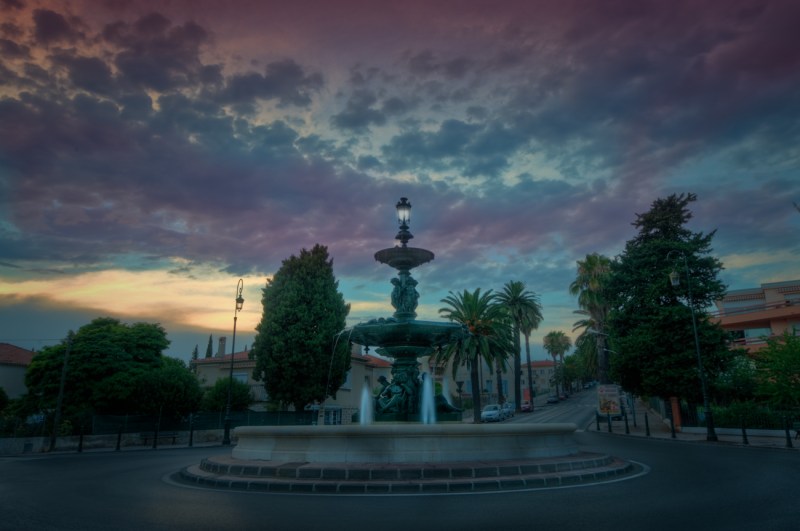 Fontaine Godillot, Hyeres HDR image