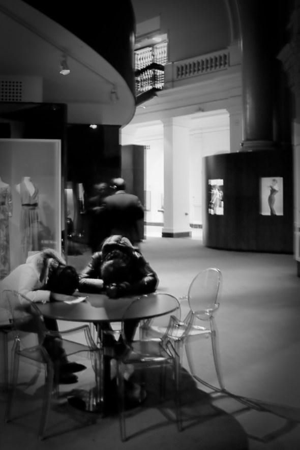 Bored in a museum - London Victoria and Albert museum - Martin Soler