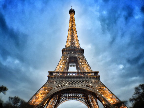 Eiffel-Tower-wide-angle-pocket-lens-iphone6-martinsoler